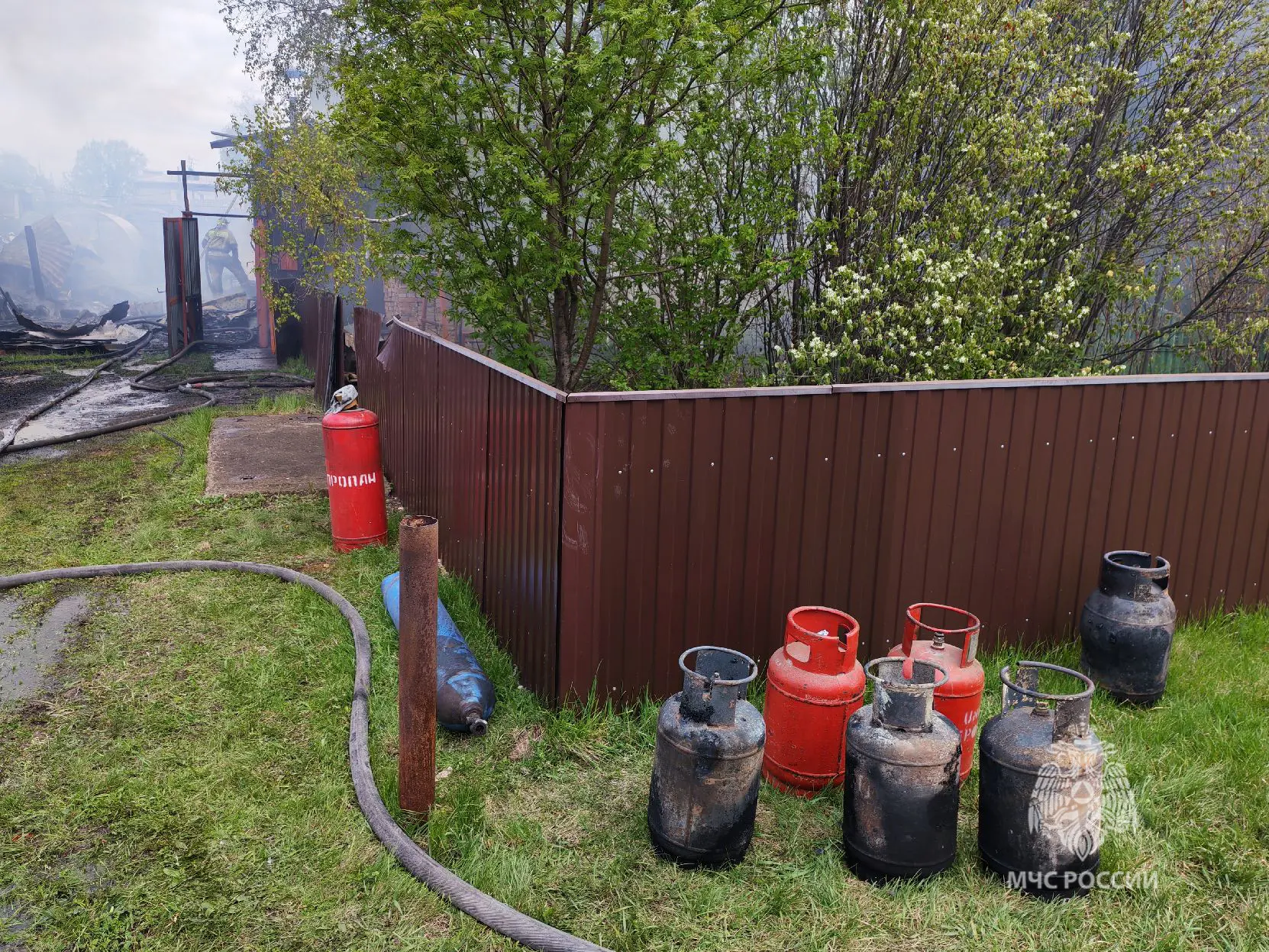 Оперативные итоги суток  🚒 За сутки ликвидировано 14 пожаров, пострадавших нет, спасен 1 человек.   