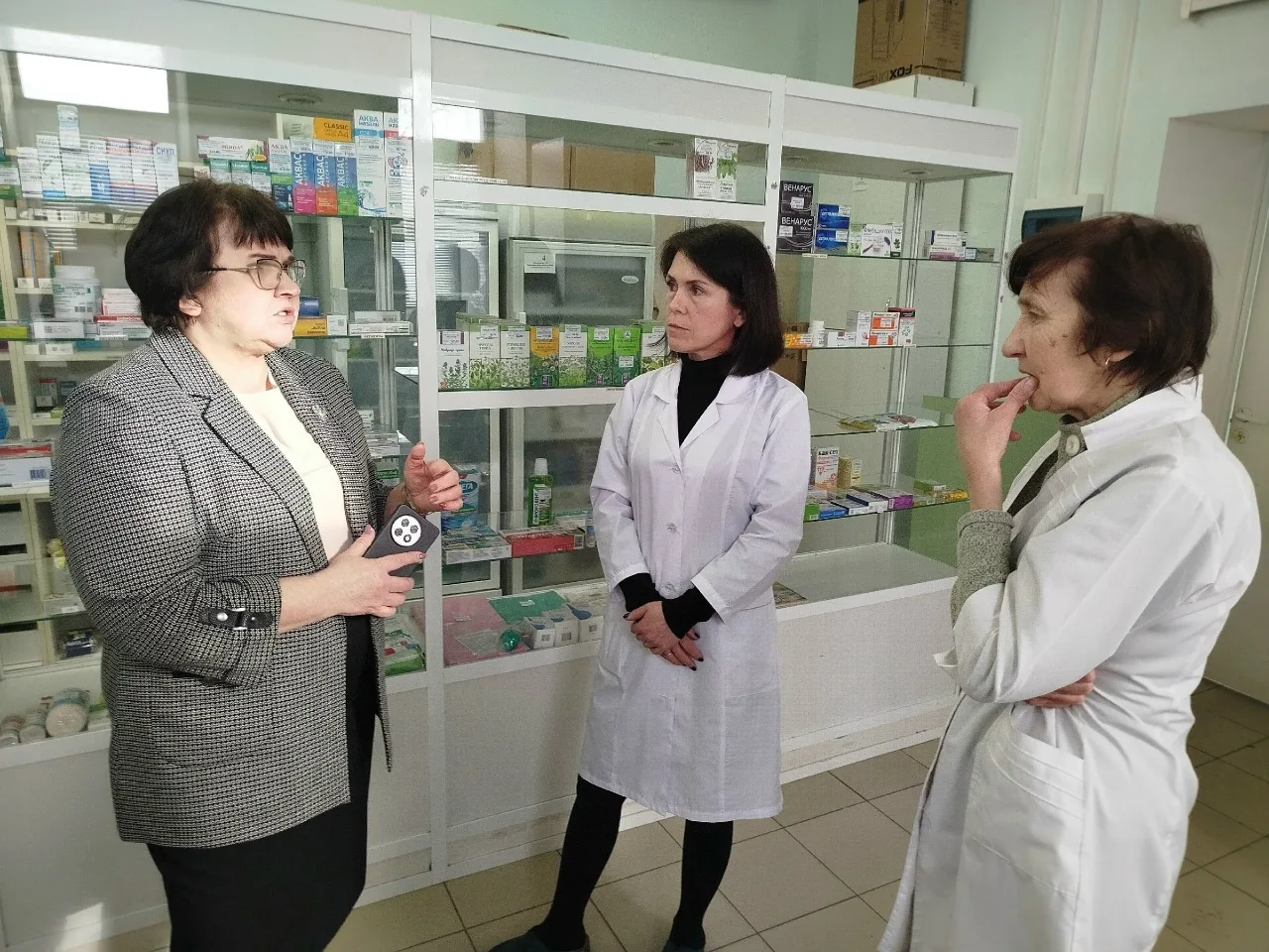 ✅Глава округа Лариса Богданова посетила аптечный пункт поликлиники "Фармация"

Губернатор Георгий Фи