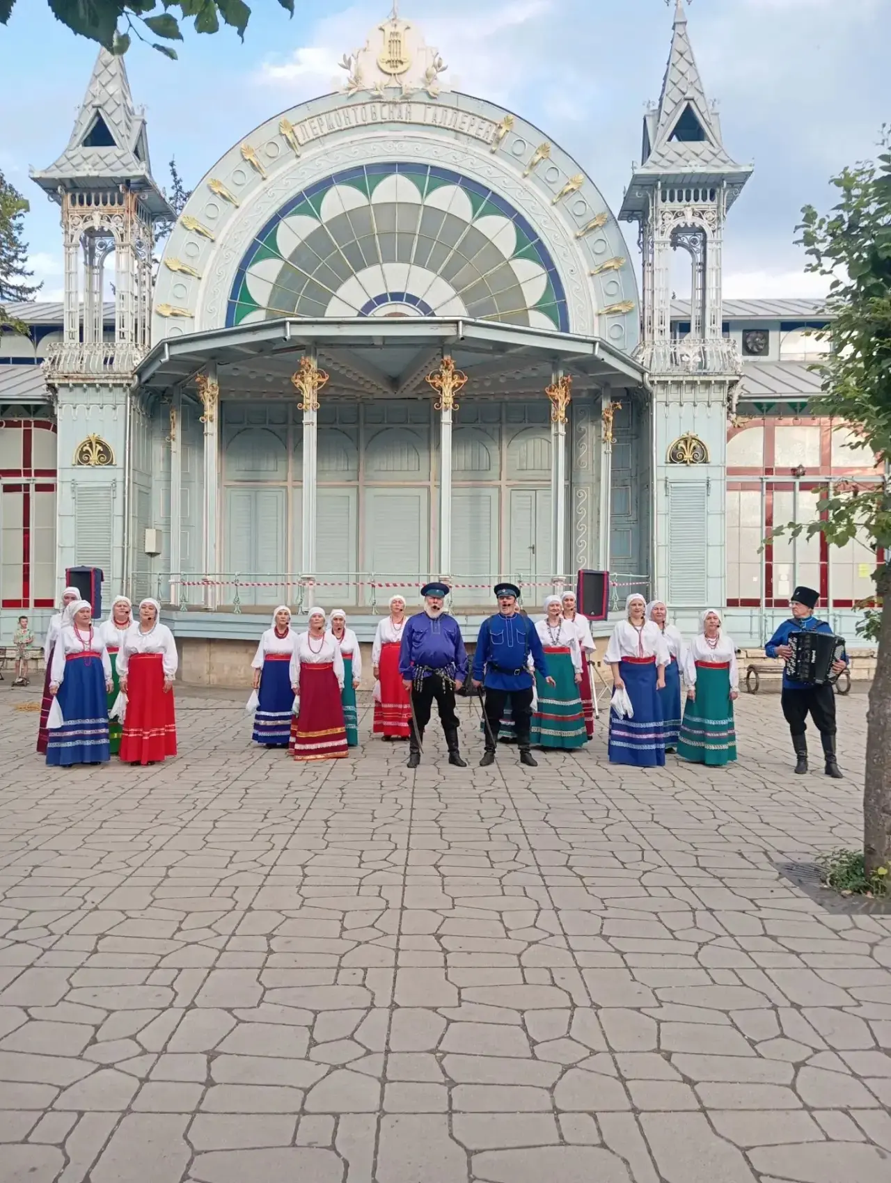 14 августа в парке «Цветник» прошел душевный концерт «Терцы поют» коллективов Городског...