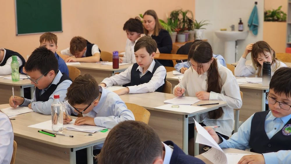 📚 ВПР стартовали!  В нашей школе начались Всероссийские проверочные работы для 5-х и 6-х классов. Эт
