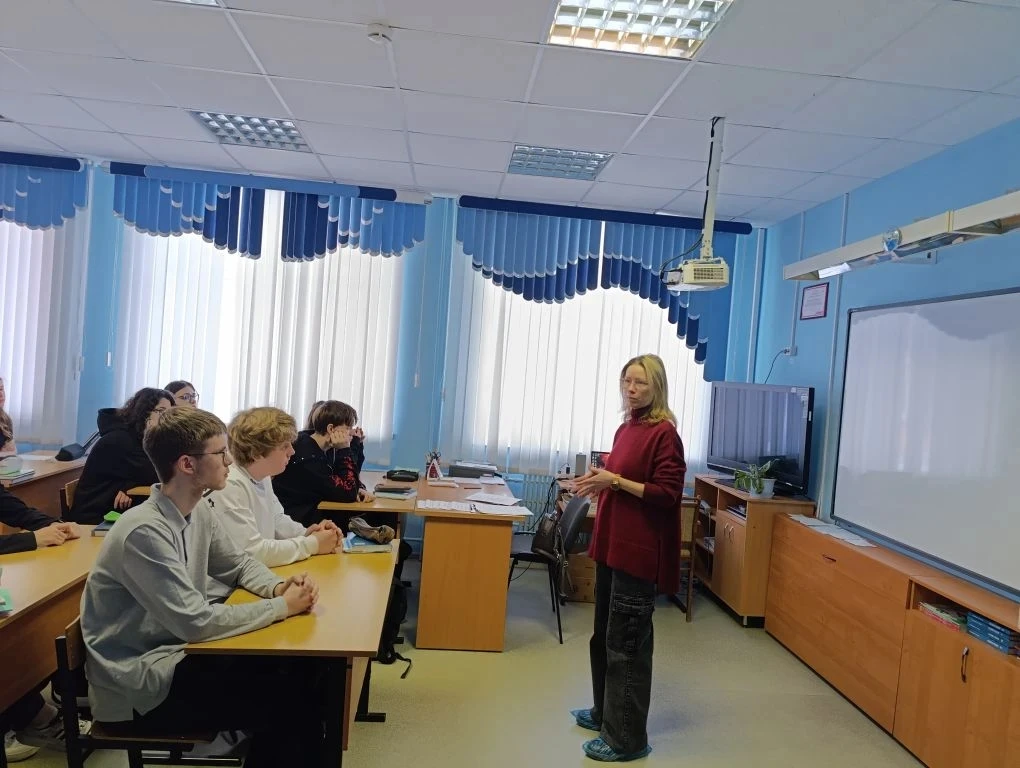 🎓 Изучать предмет в игровой форме - всегда увлекательно, отметили учащиеся ЦО гимназии № 8 им. Л. М.