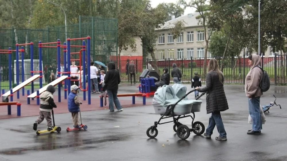 «Умная» спортивная площадка появилась на улице Матвеева в Орле