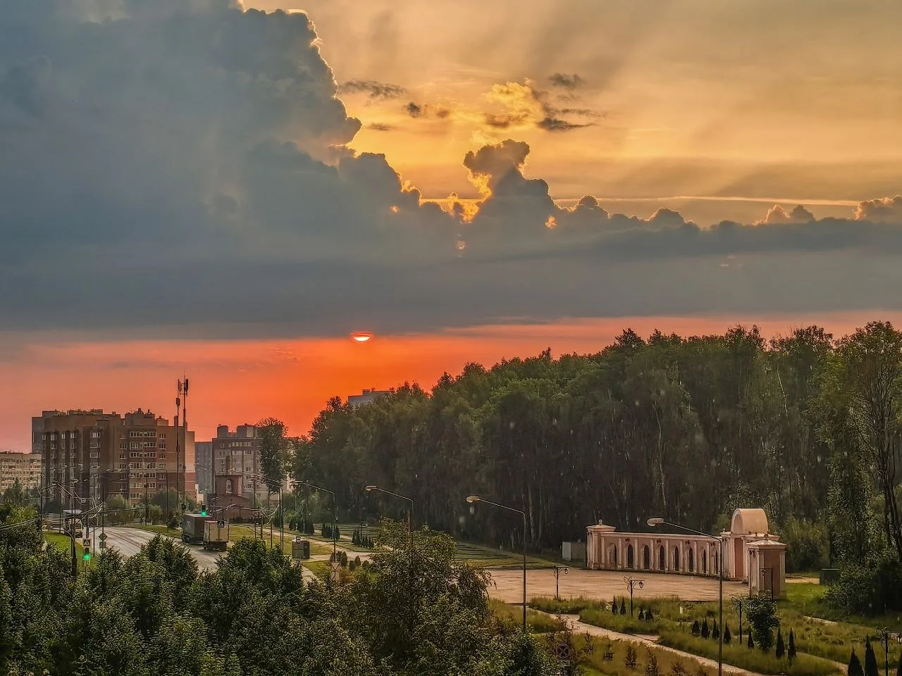 Эти летние дожди. Фото Владимира Крылова.