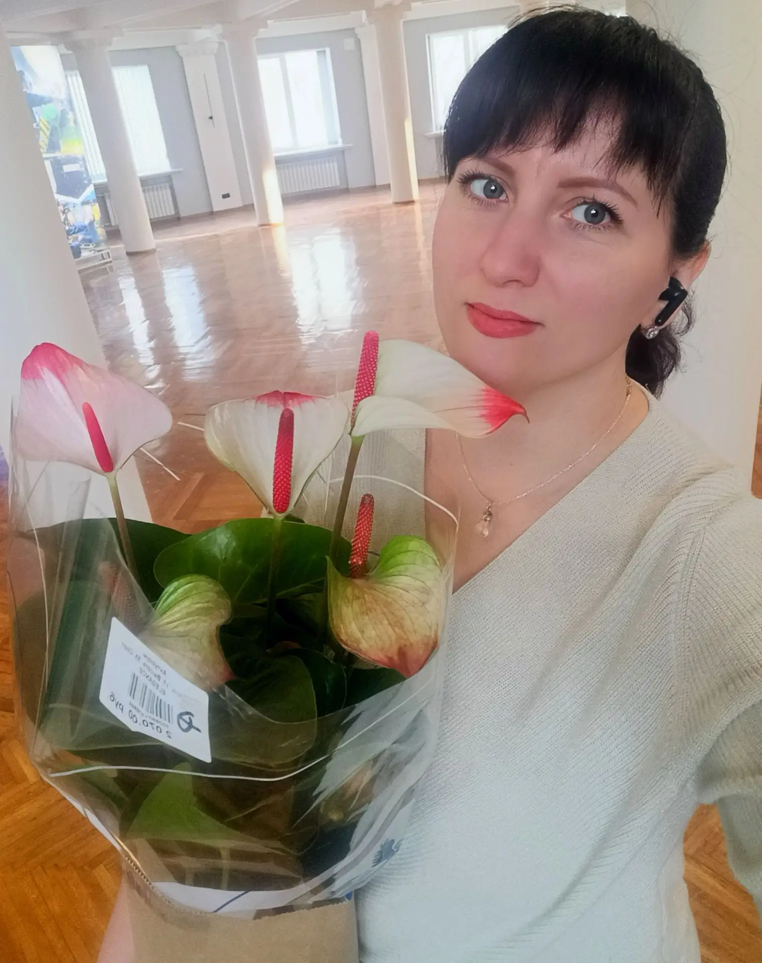 Пол года назад ко мне на работу приехал такой сюрприз от любимого❤