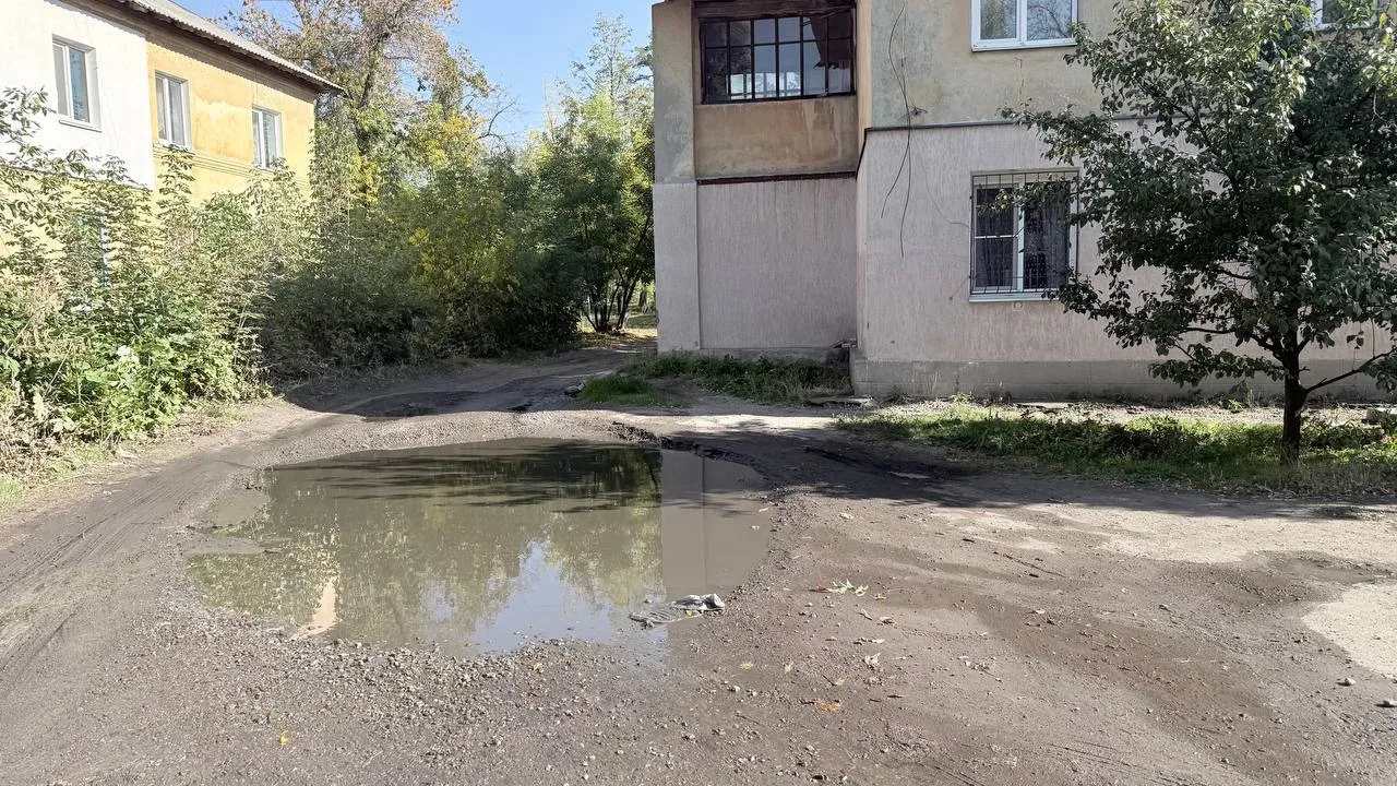Жители Холодной Балки год жалуются на канализацию