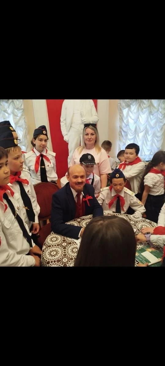 Сегодня Дом-музей В.И. Ленина г. Уфы посетили обучающиеся кадетского полицейского 6 кла...
