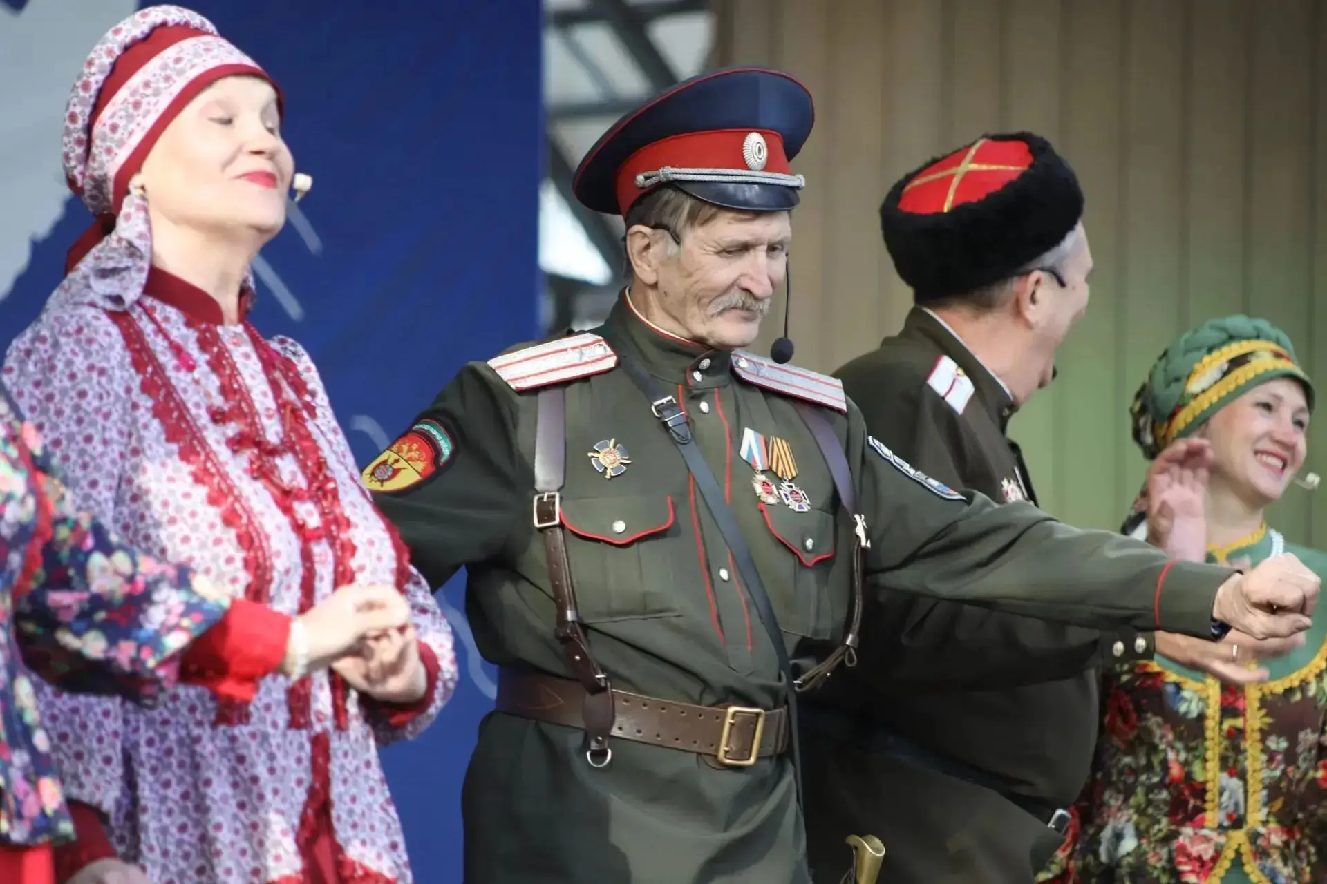 «Осенний перекрёсток» — праздник, где сегодня царили добро, радость и счастье! 🍁