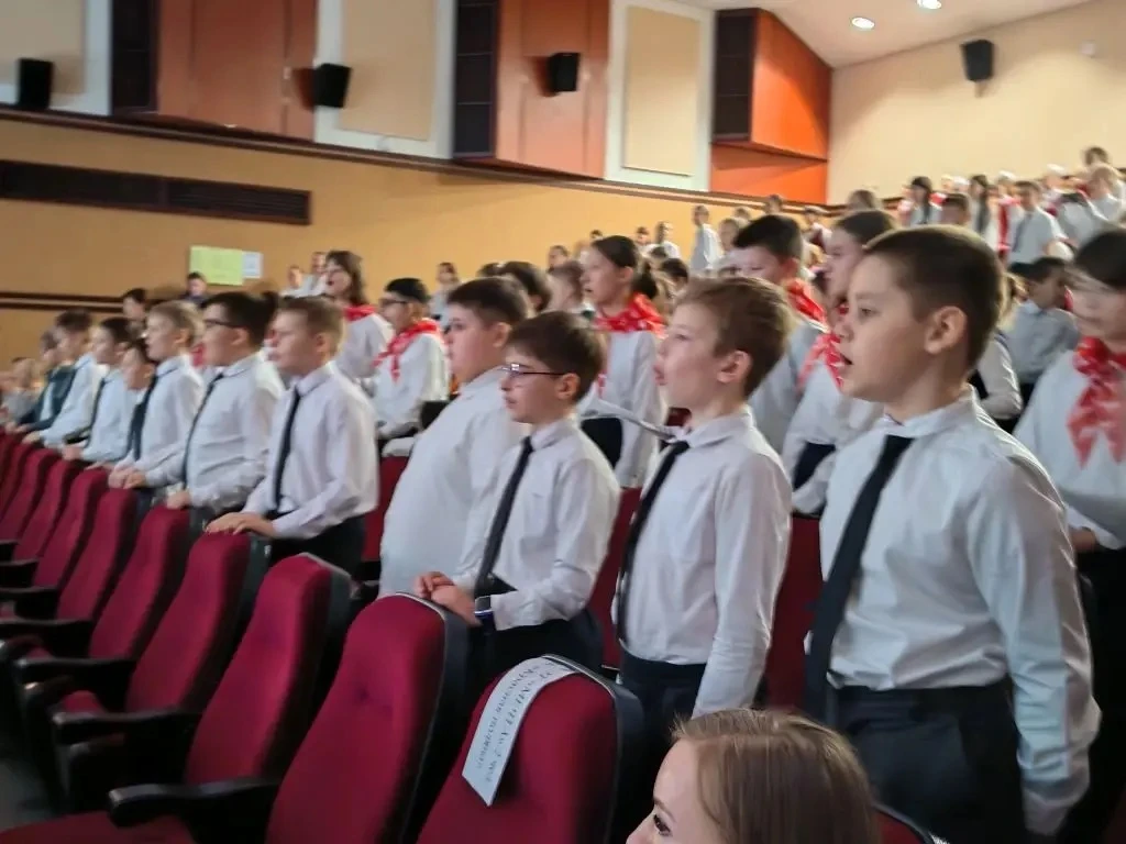 XX фестиваль «Если другом стала песня»: яркий конкурс в ДК «Чайка»  🎭 В ДК «Чайка» состоялся юбилейн