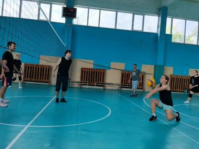 Спорт не знает преград! 
Вчера, 26 июля, состоялось очередное занятие по волейболу под руководством 
