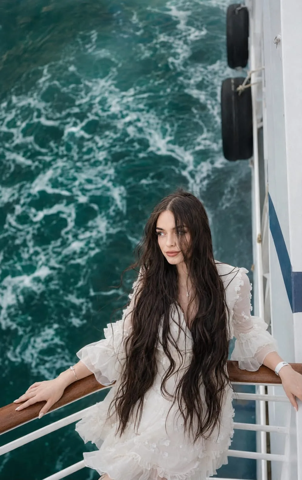 🦋 🛥️ На палубе

⁉️ Чтобы получить такой же результат

1️⃣ Откройте бот:
👉 MiniGen

2️⃣ Нажмите:
«