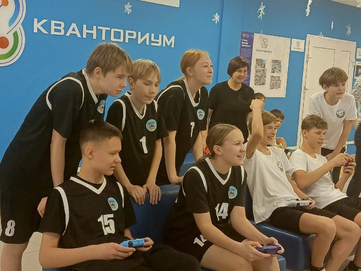 🏒 Финал Phygital Спартакиады: Хоккей и бронза!  Вот и завершилась наша яркая серия испытаний в рамка