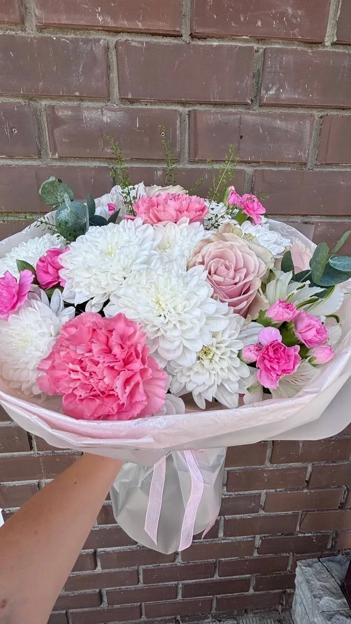 🌸 витрина магазина на Чайковского, 58