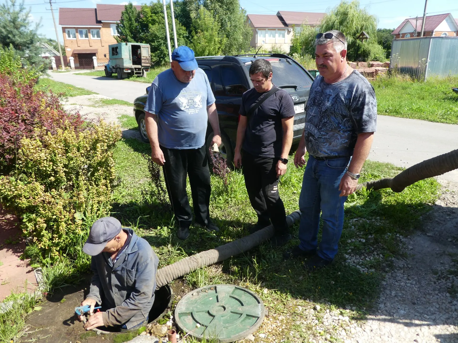 НЕИСПРАВНОСТЬ В МОЛОДЁЖНОМ УСТРАНЕНА
 
Сегодня бригаде сотрудников цеха по ремонту и обслуживанию во