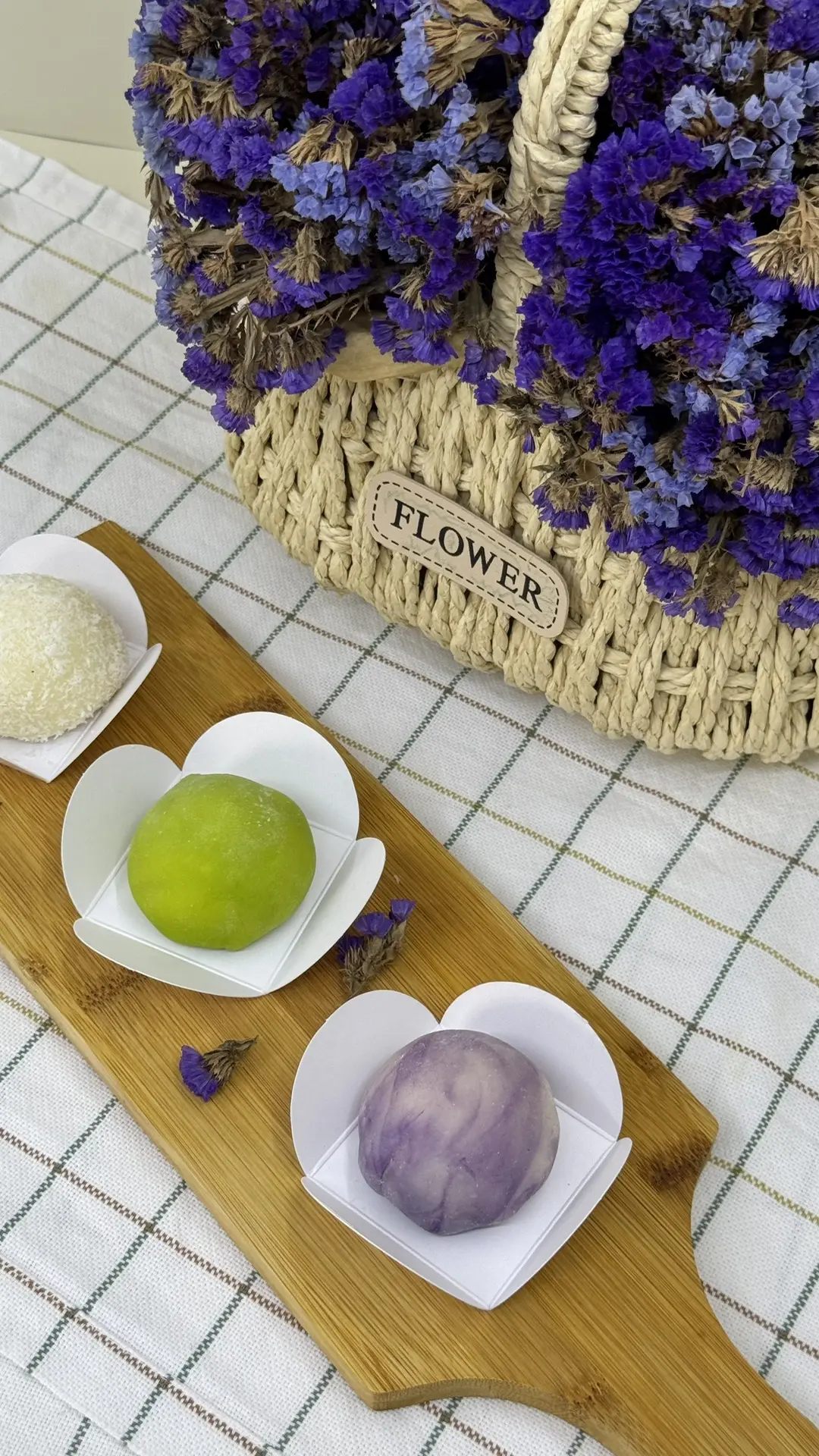 НОВИНКА
Картонные подложки для моти и пирожных картошка тут 🍧

Идеально подходят для наших коробок 