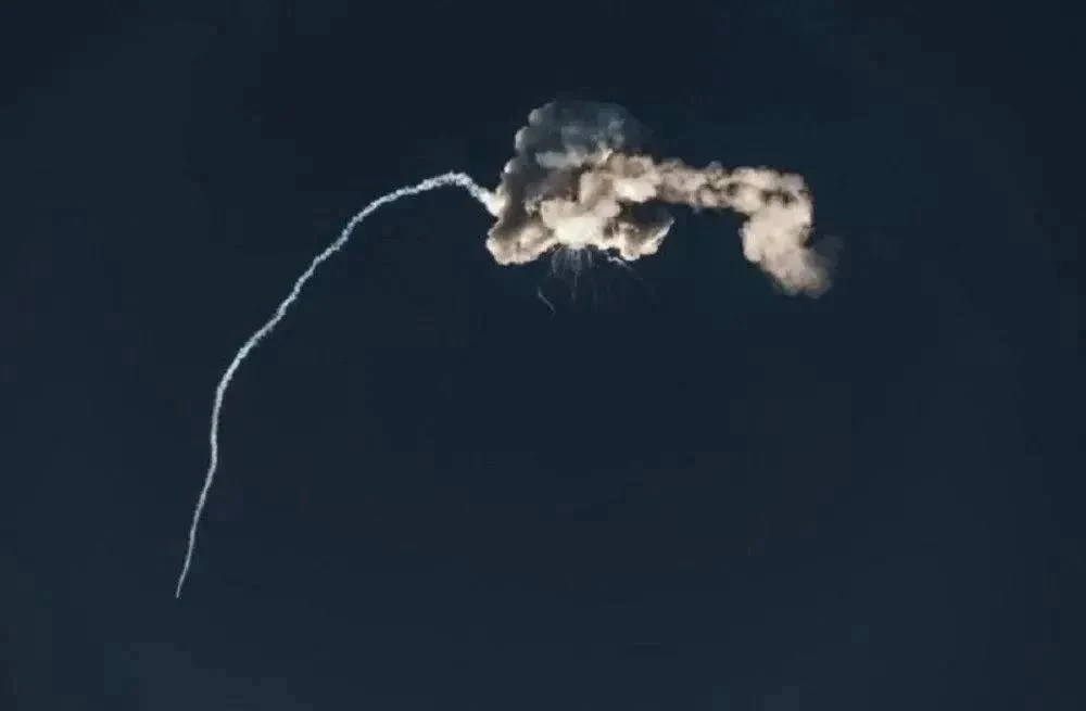 ⁣⚡️311 украинских БПЛА было уничтожено этой ночью над российскими регионами, в том числ...