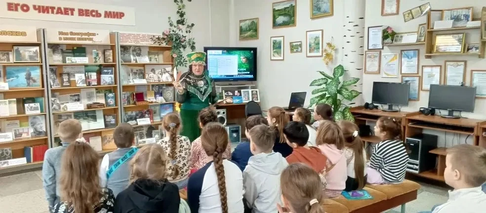 💫Сегодня, 04.03.2026 г., ученики 2 «А» класса посетили библиотеку им. Шолохова. Мероприятие «По след