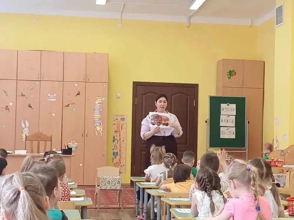 В дошкольном отделении "Солнышко" педагоги провели открытые занятия,на которых делились опытом с кол