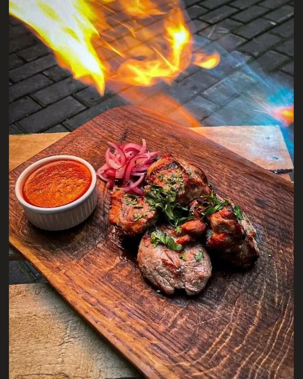 Сезон шашлыков! Вот 9 мест, где искать мясо на мангале  «Маргаретти» (пр. Героев, 31; ул. Ильюшина, 
