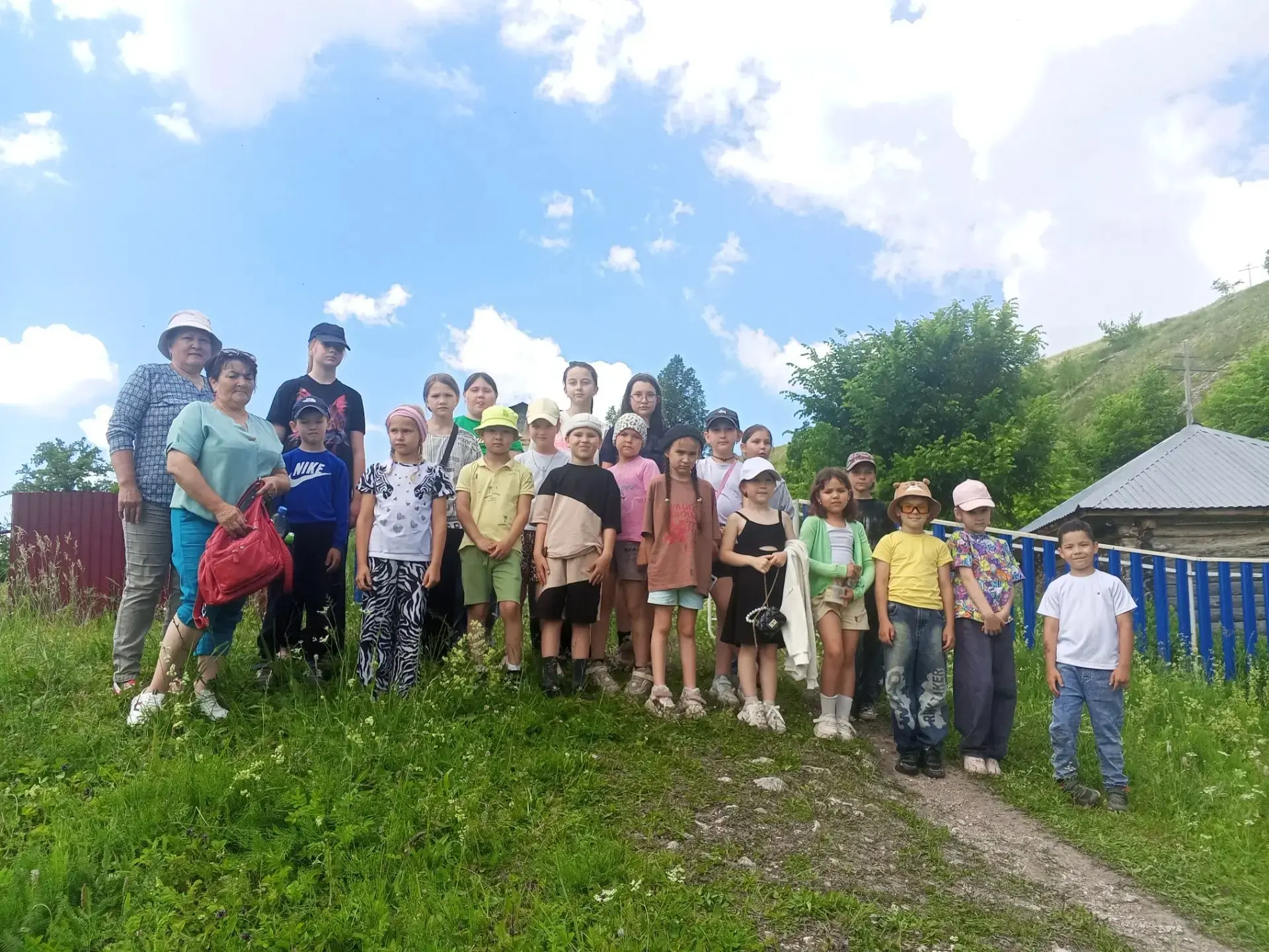 🏕 День в лагере — насыщенный и полезный!

Сегодня у нас 15-й день пришкольного лагеря, и каждый отр