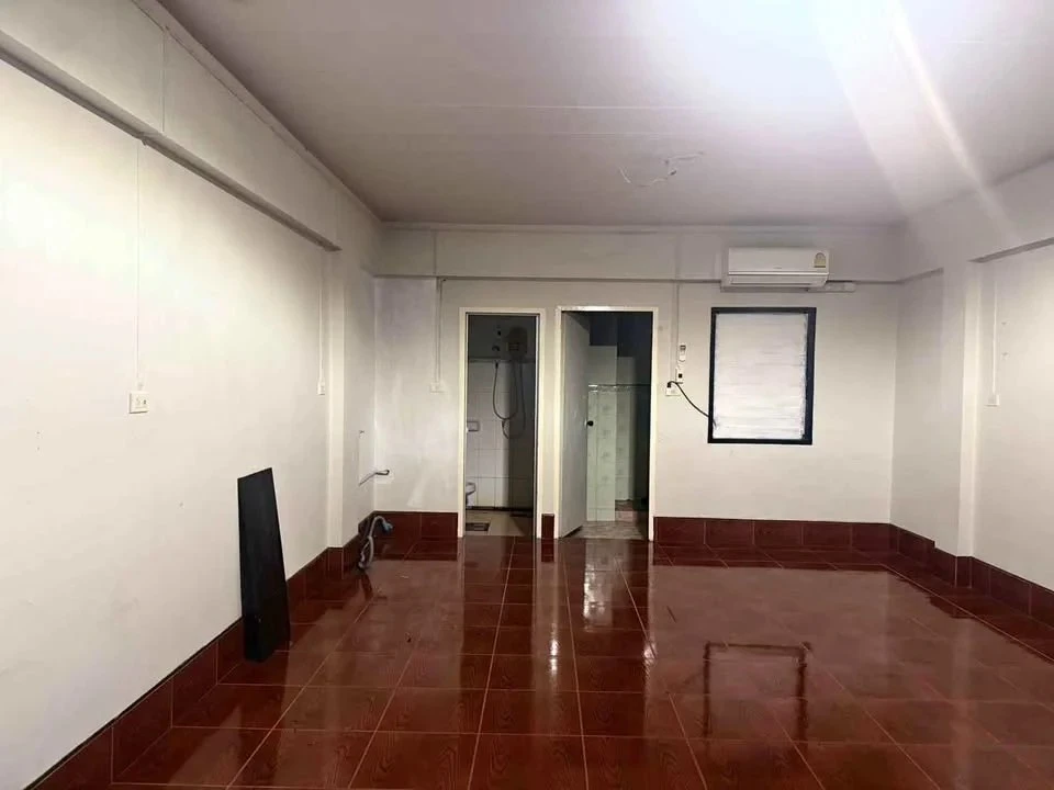 1-комнатная квартира с 1 ванной в аренду в Phanthip Condominium