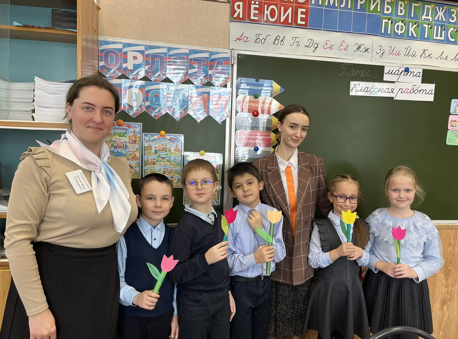 8 Марта - праздник весны, женственности и красоты. Он занимает особое место среди празд...