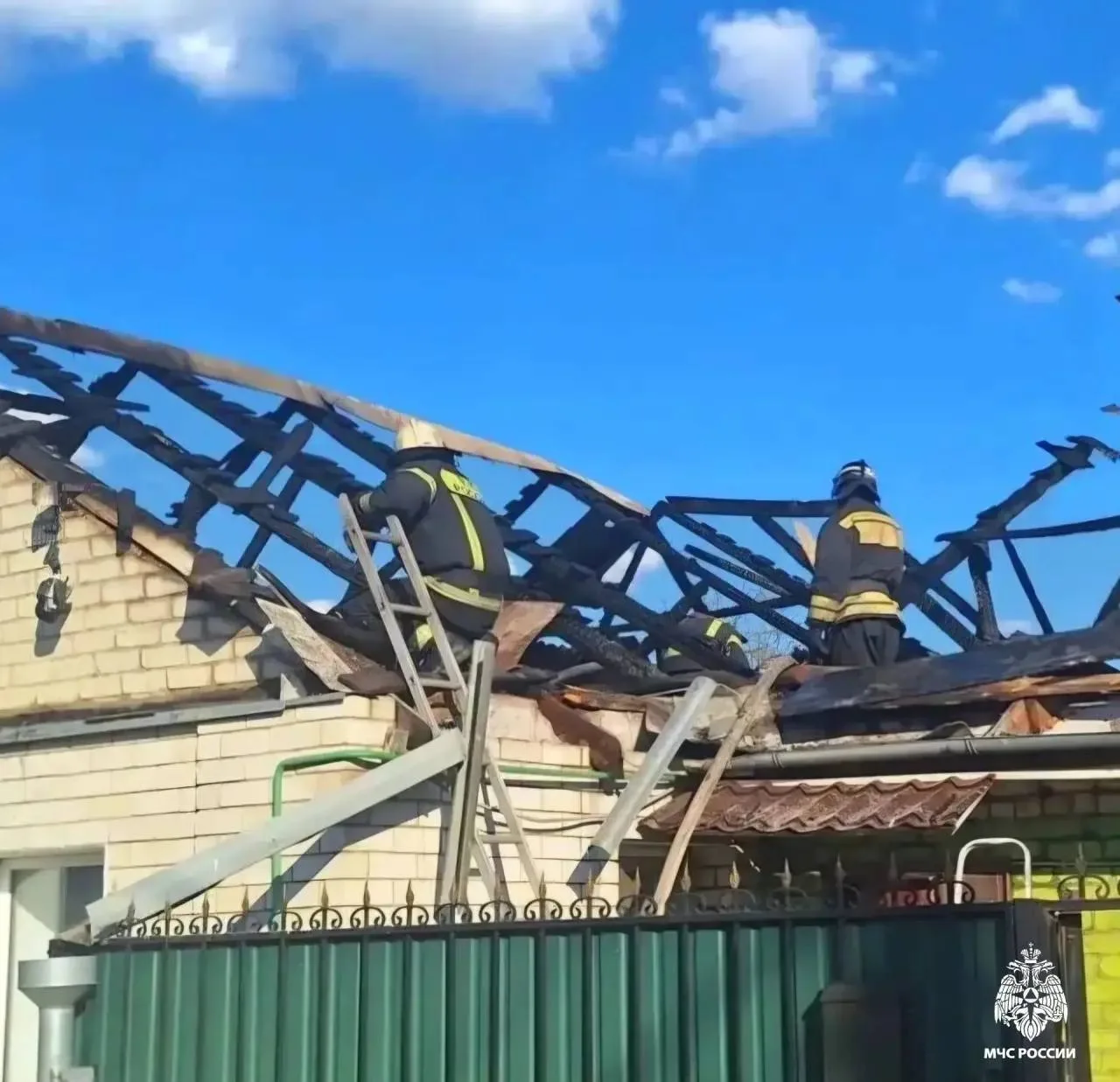 🔥 Вчера на ул. Белинского огонь охватил жилой дом на 2-х собственников
