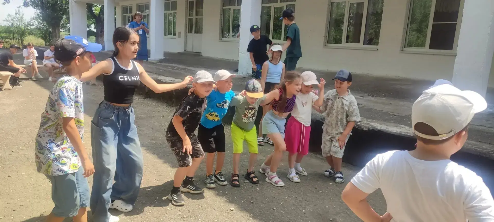 Сегодня 13 июля в лагере "Солнышко" МОУ СОШ 22 с. Обильного день прошёл под девизом: Берегите природ