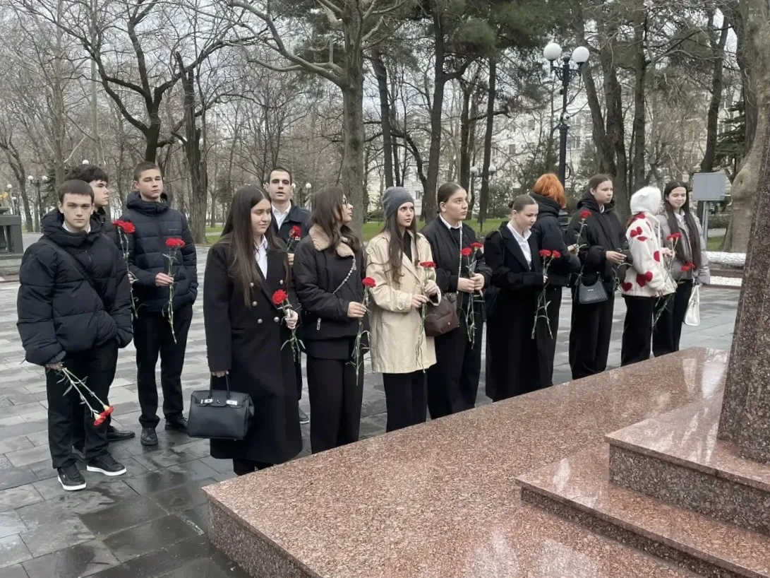 МЫ ПОМНИМ! МЫ ГОРДИМСЯ! 🌹  14 февраля — день памяти Героя Советского Союза Цезаря Львовича Куникова,