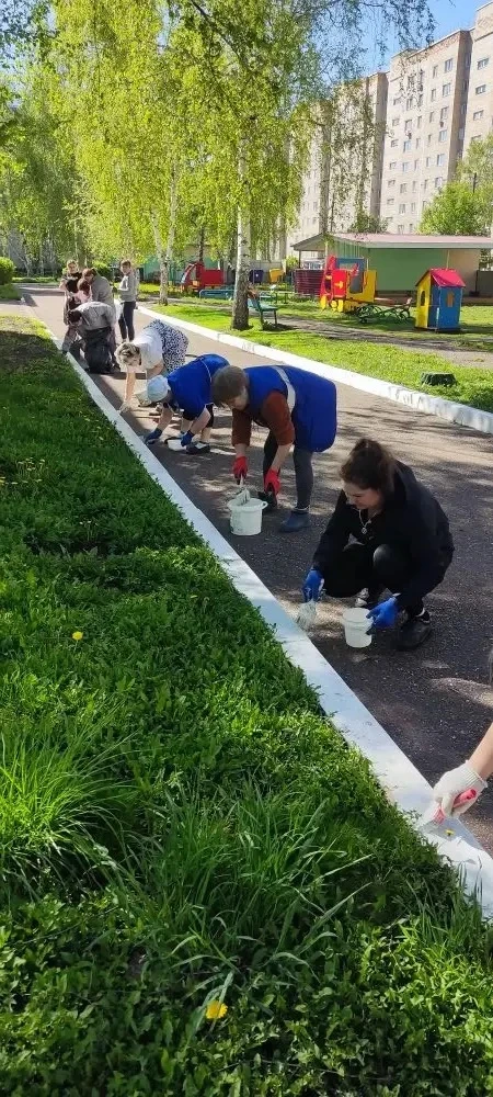 🌟 В преддверии праздника Победы наши сотрудники усердно трудились над благоустройством...