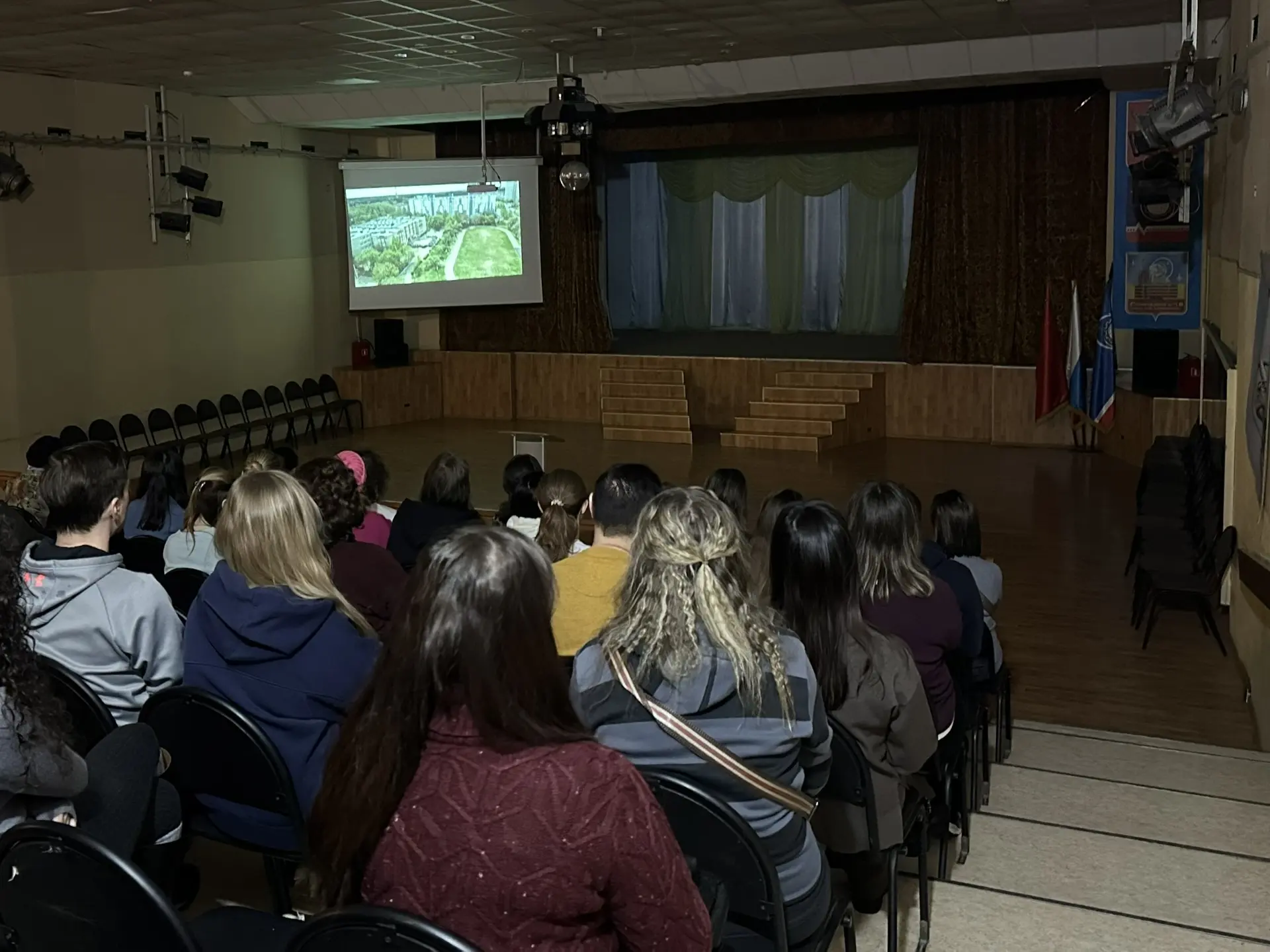 27.04-28.04.2026 года в МБОУ «Гимназия 18 имени И.Я. Илюшина» прошли родительские собрание будущих п