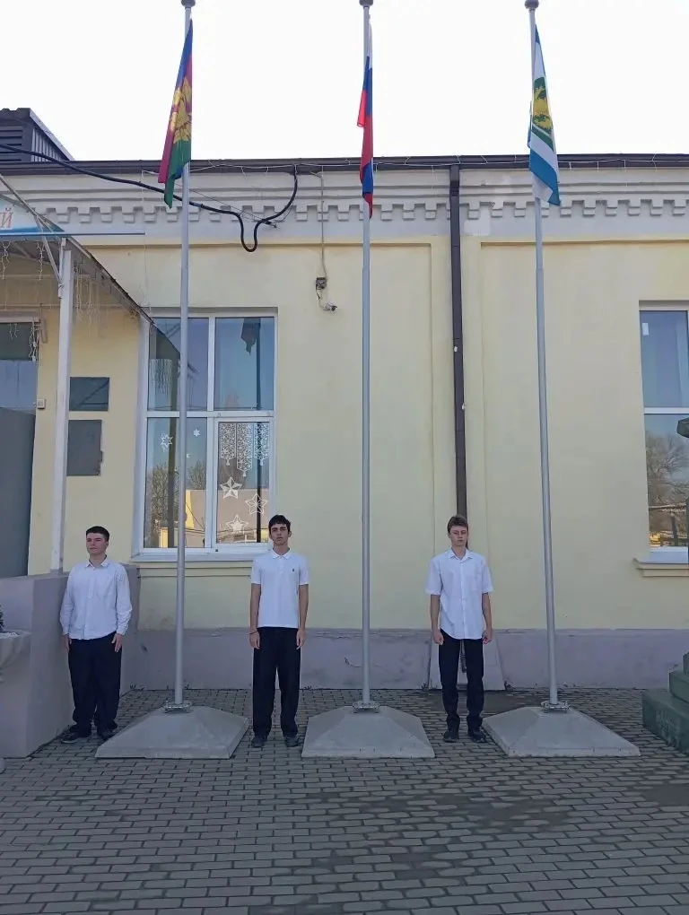 Предварительная, промежуточная, главная… Подъём! 🚀 Сегодняшнее утро в школе после каникул началось с