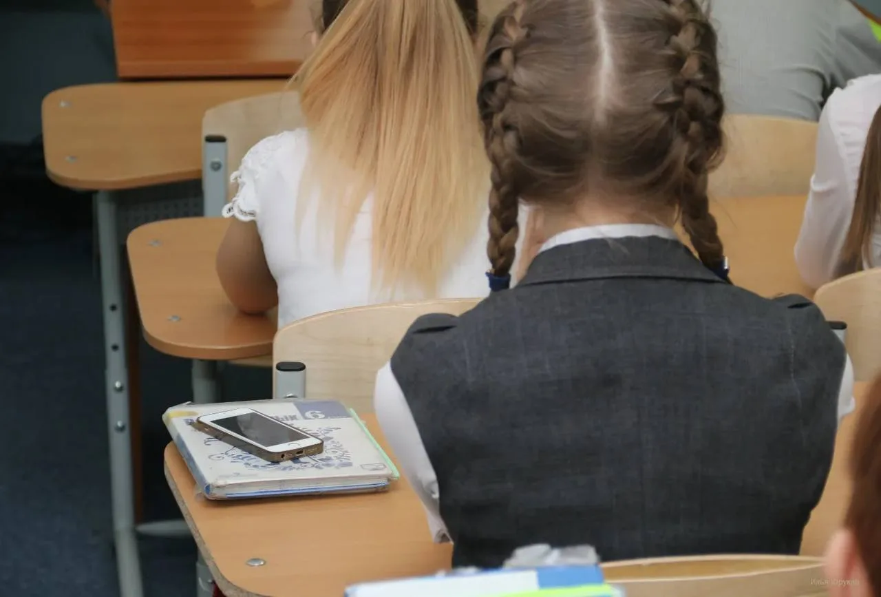 🏫 В Краснодаре четвероклассницу отчислили из частной школы из-за конфликта родителей с...