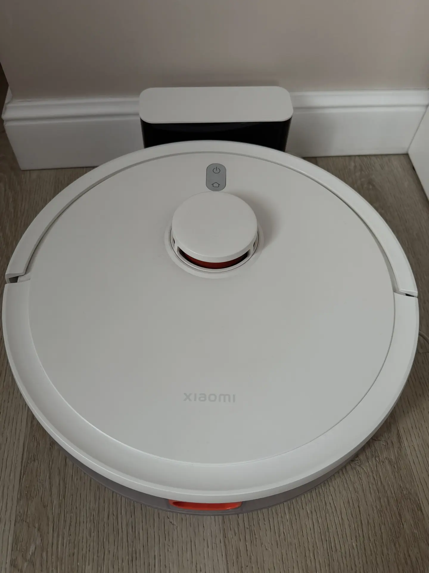 Продам робот пылесос Xiaomi, влажная и сухая уборка. 89296580777