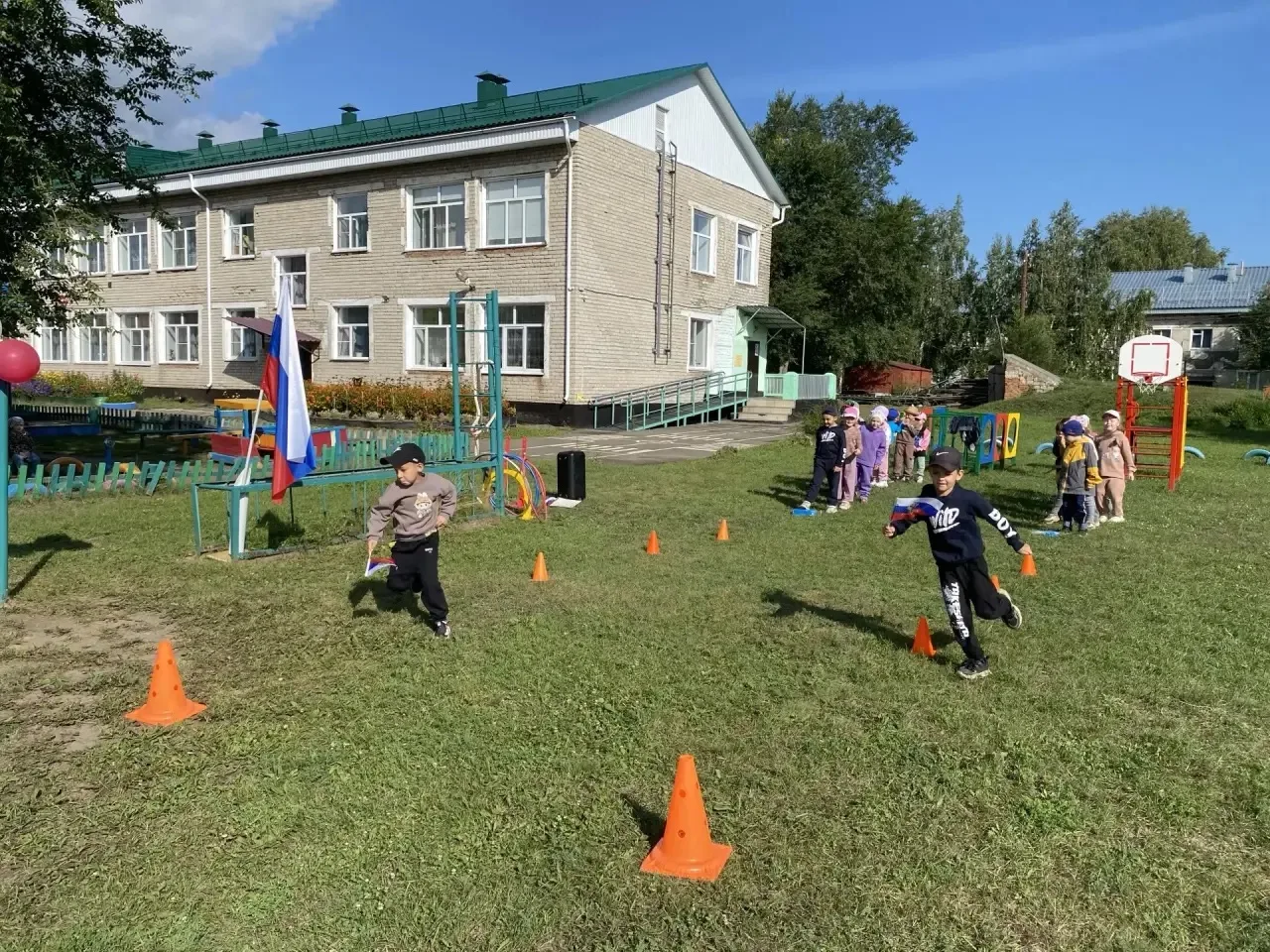 🎉 Сегодня был невероятно яркий и энергичный день в нашем детском саду! 🇷🇺