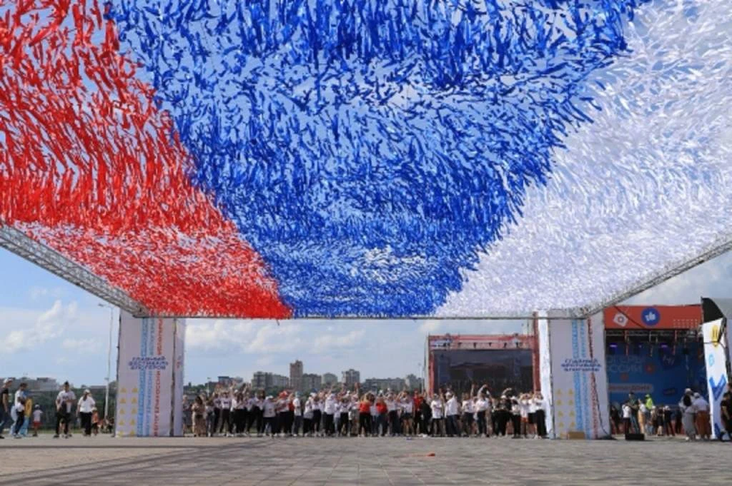 Производственный календарь на 2027 год: праздники, выходные и переносы

Производственный календарь н