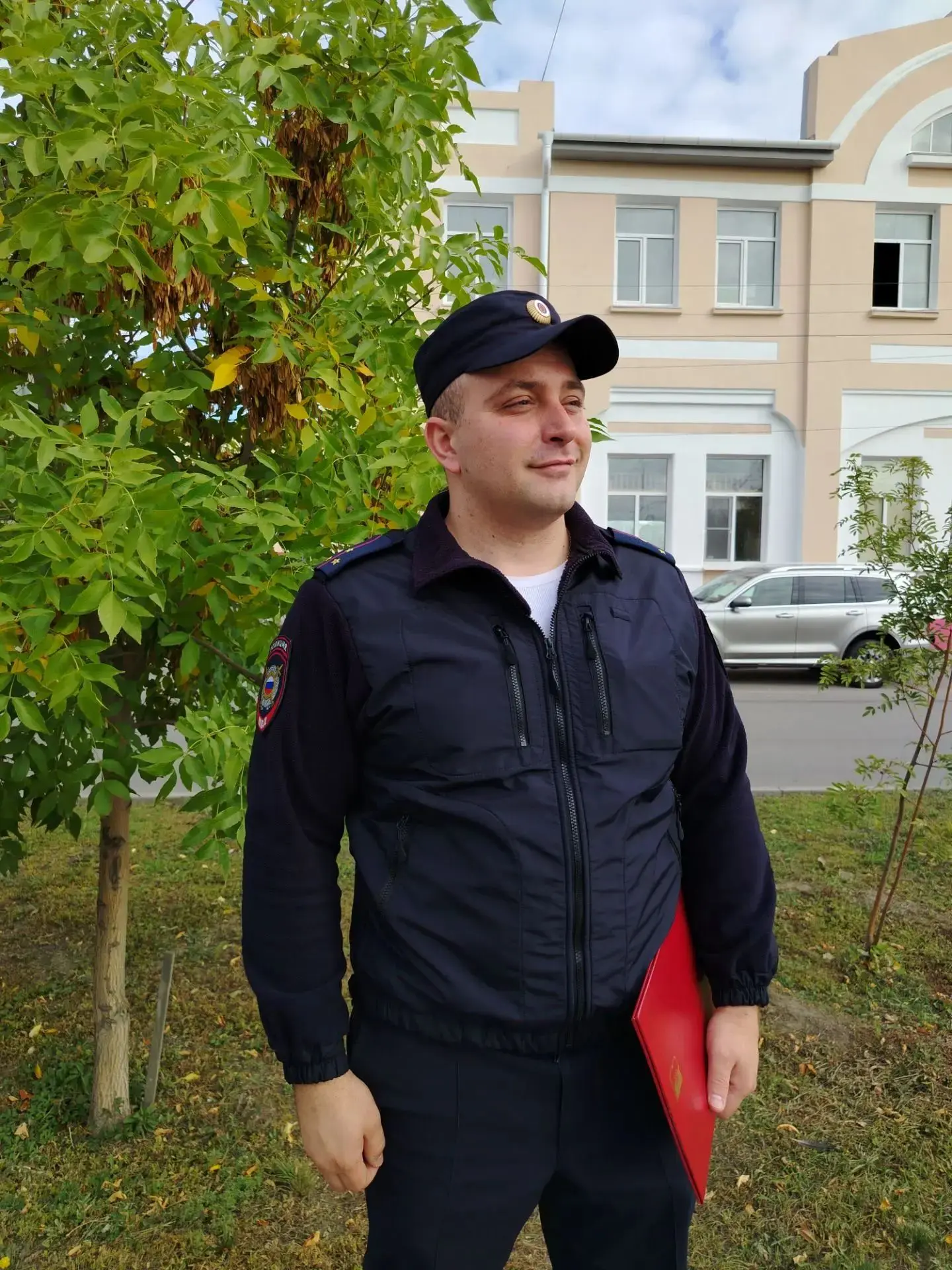 ✅️5 октября отмечается День уголовного розыска России. Оперативный сотрудник Славгородс...