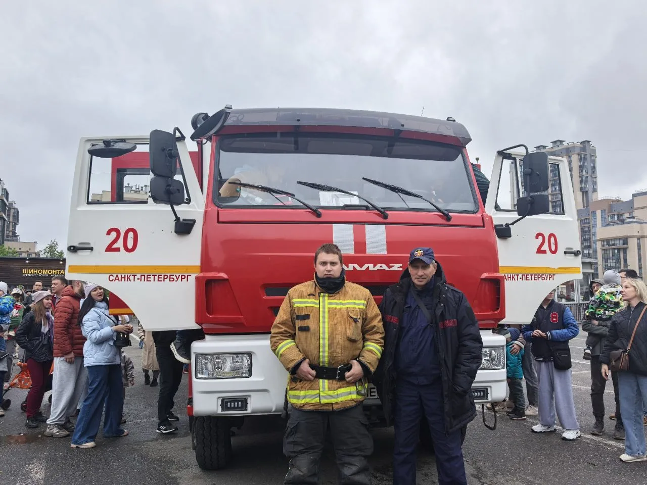 🔥 ПСО Красносельского района на Фестивале важных машин в «Жемчужной Плазе»! 🔥

Сегодня, 30 мая 202
