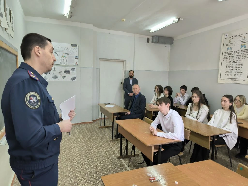 В нашей школе открыт кадетский класс Следственного управления Следственного комитета РФ по КБР.  Сот
