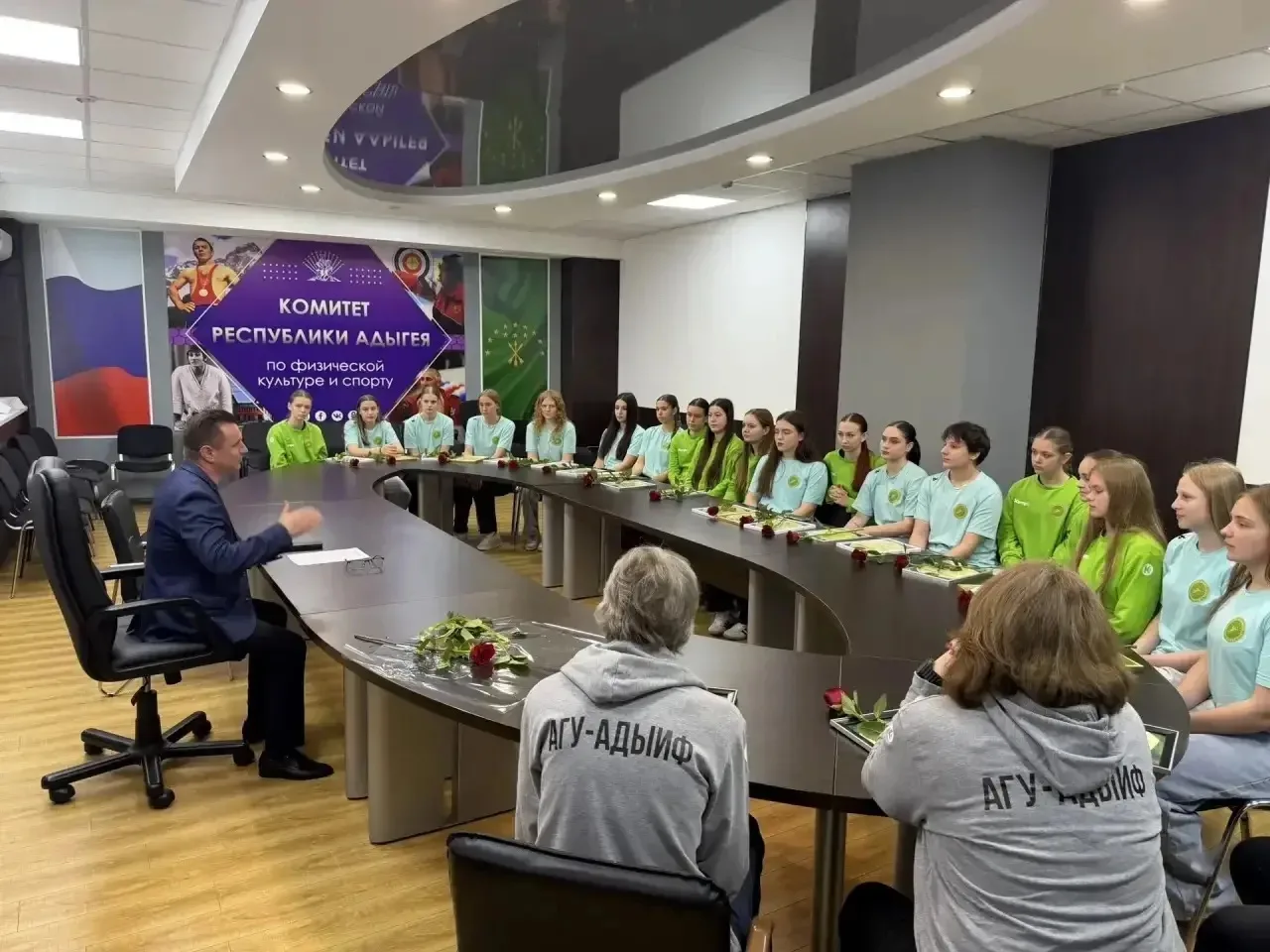 🗓️23 мая наша молодёжная команда принимала поздравления от комитета по физической куль...