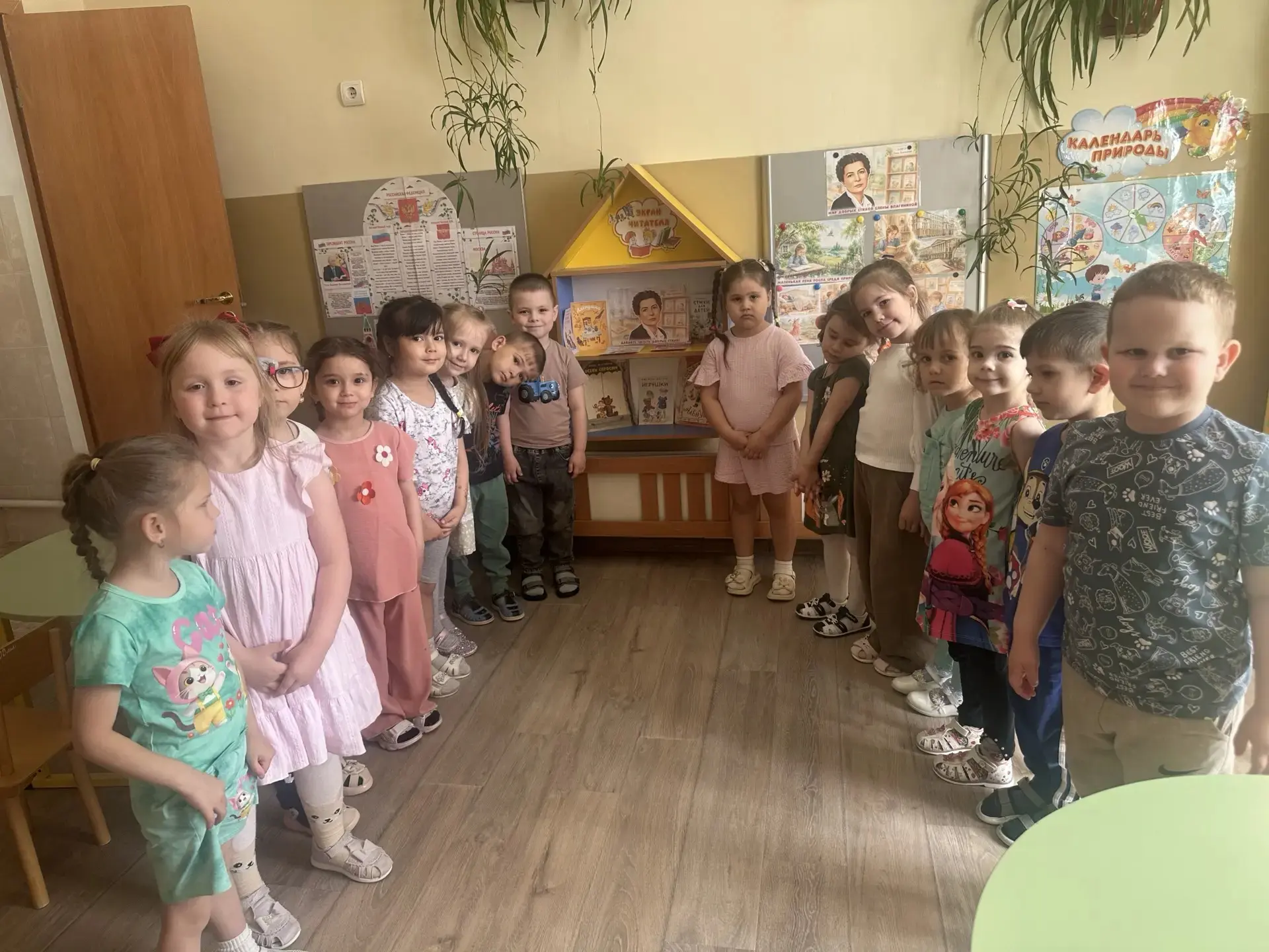 С днём рождения, дорогая поэтесса! 💐