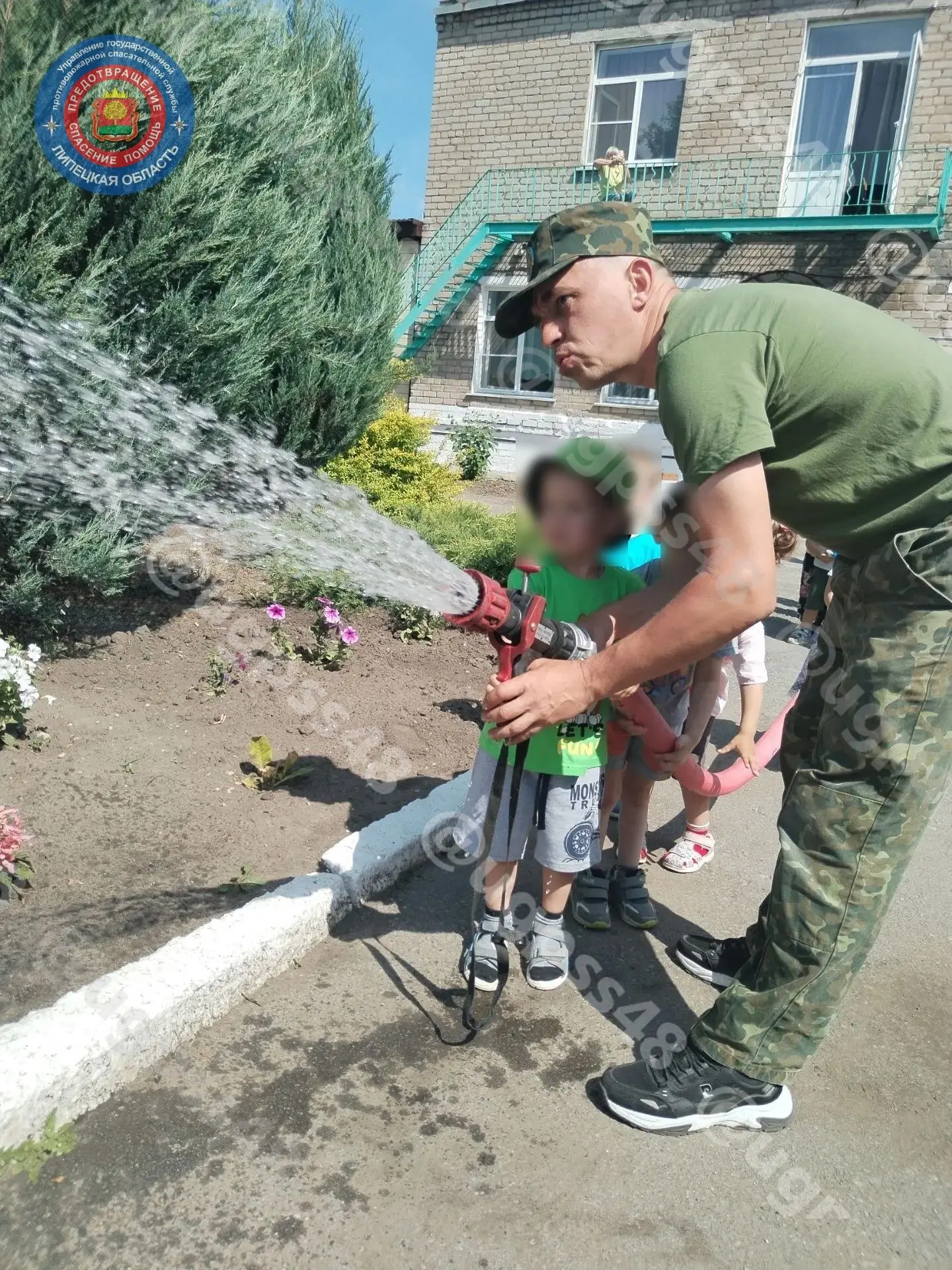 Работа с подрастающим поколением.