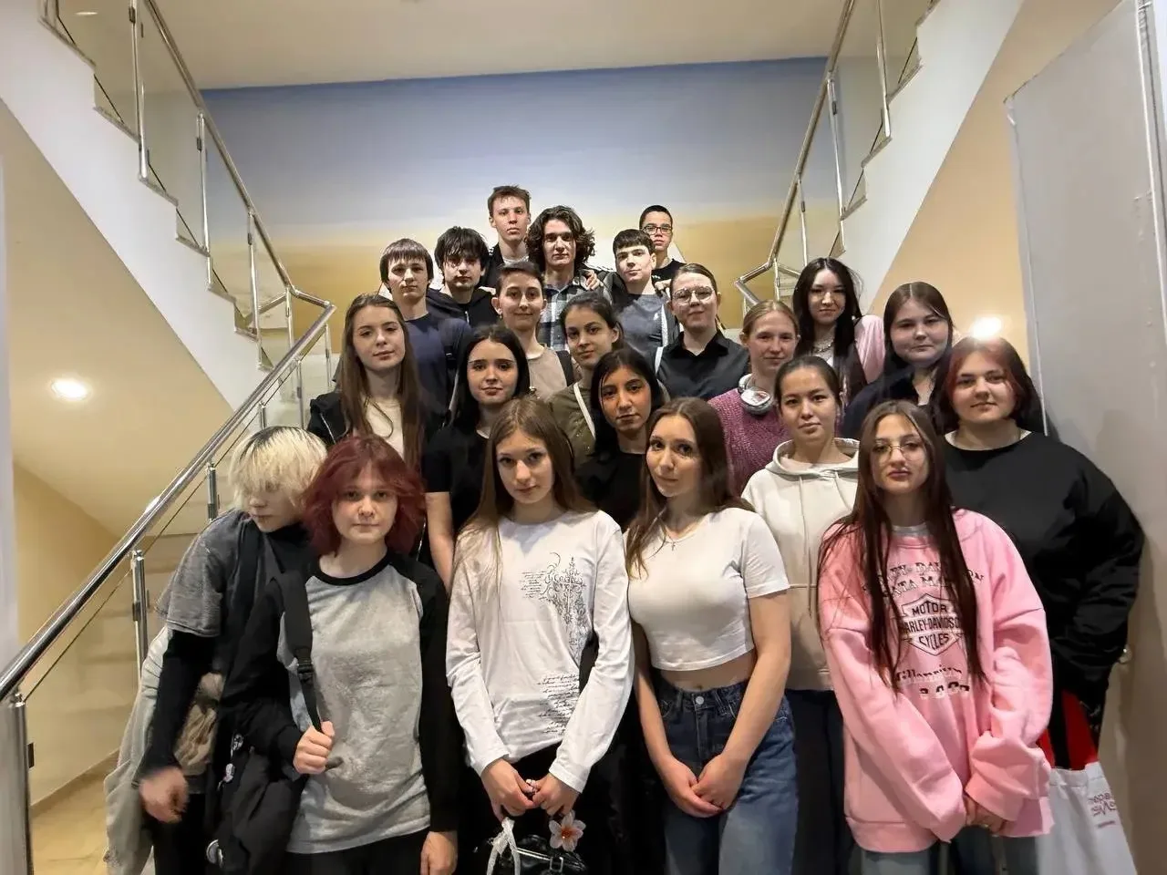 🎭 Ночь театрального искусства: как это было  27 марта, во Всемирный день театра, студенты из литерат