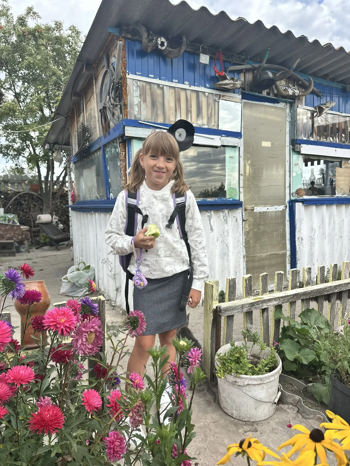 Сегодня убирали в огороде помидоры,перец и свеклу