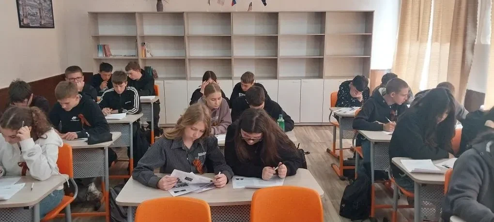 Сегодня, 24 апреля 2026 года, на площадке ГБУ ОО ЗО «Семёновская школа №24» г.о. Мелито...
