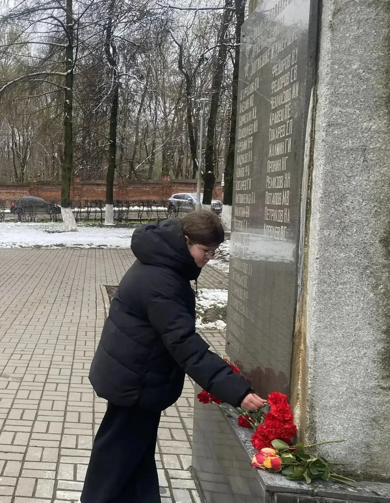 Почтим героев — защитим наше будущее!  27 апреля в Туле прошел традиционный городской митинг в сквер