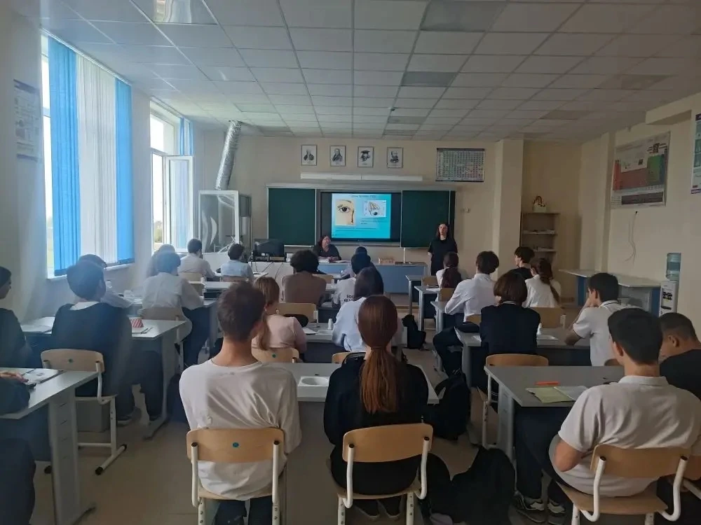🗣️Профилактические беседы перед летними каникулами  🗓️19 мая 2026 года в МБОУ СОШ № 17 г. Азова для 