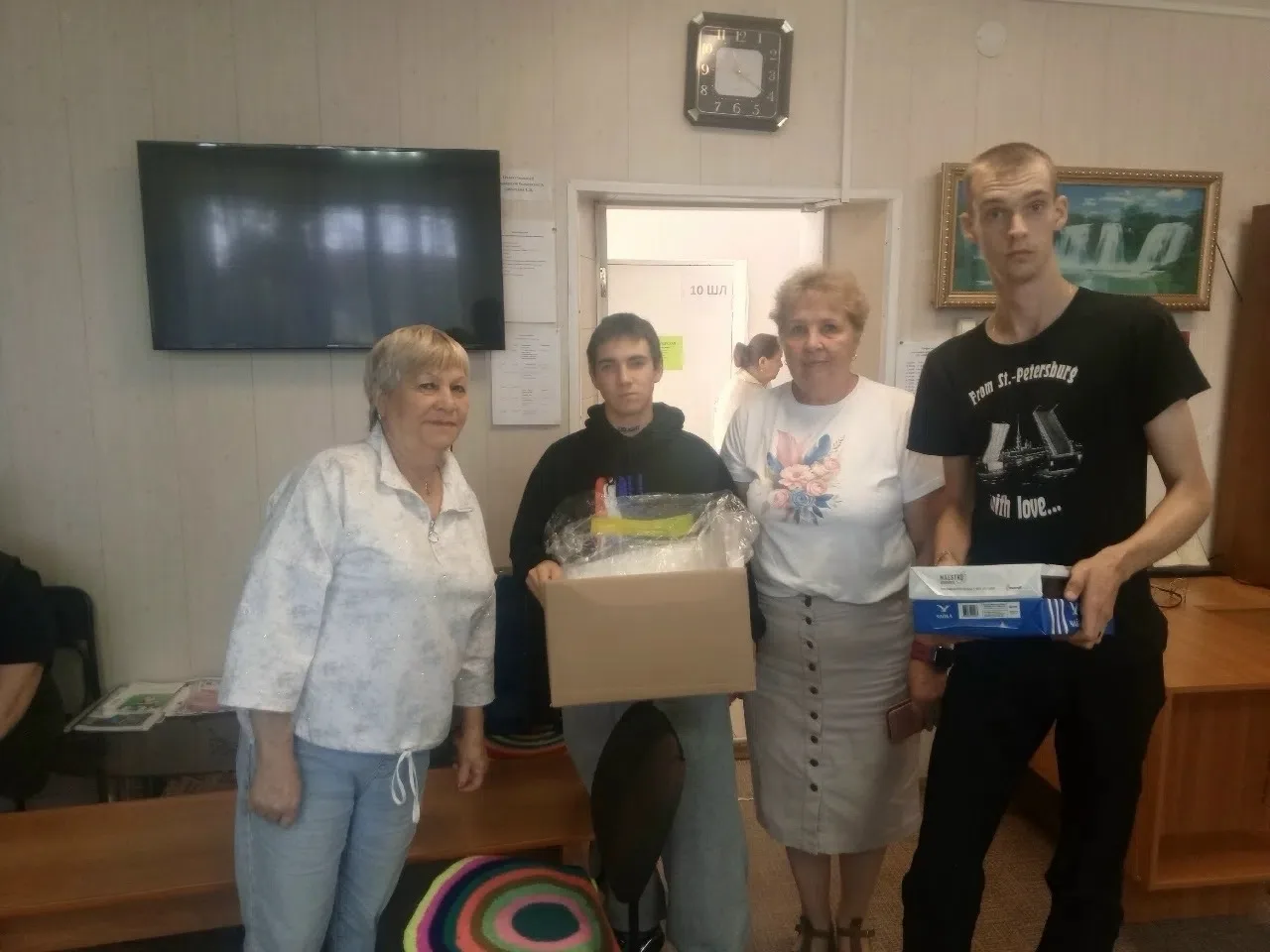 «Коробка добра»: связь поколений в Катав-Ивановске!