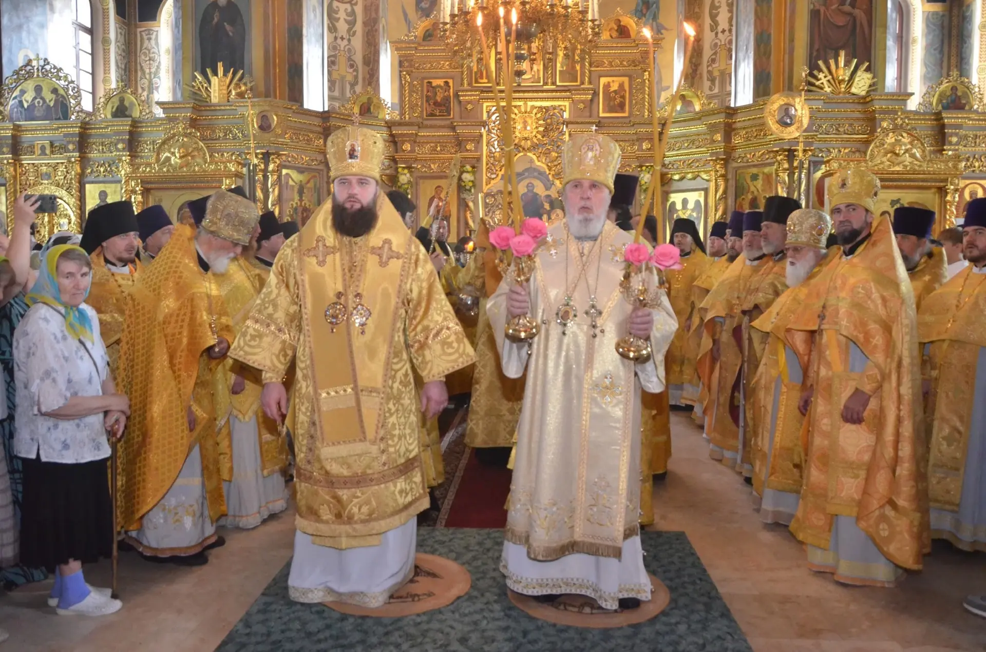 Духовная преемственность. Накануне в Троицком кафедральном соборе свою первую литургию совершил новы