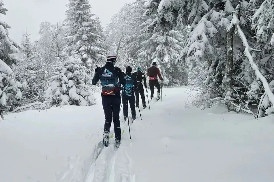 ❄️ Лыжники уже открыли зимний сезон! На Уреньге в окрестностях Златоуста намело больше ...