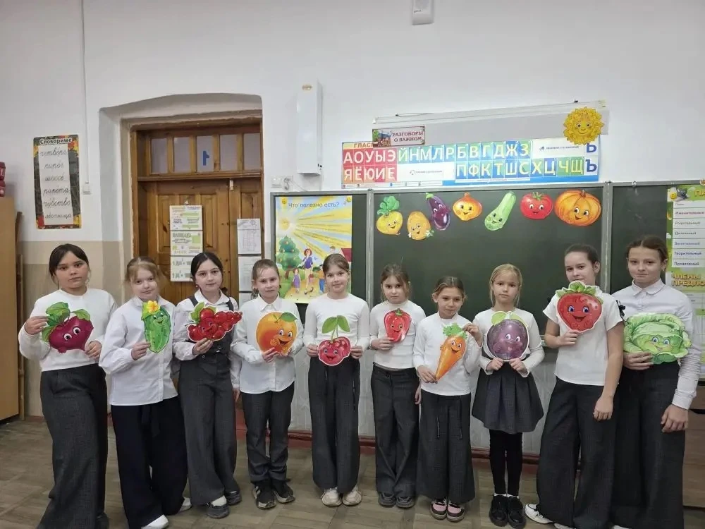 🍏 Неделя здорового питания в нашей школе 🍏   Эта учебная неделя посвящена вопросам правильного и сба